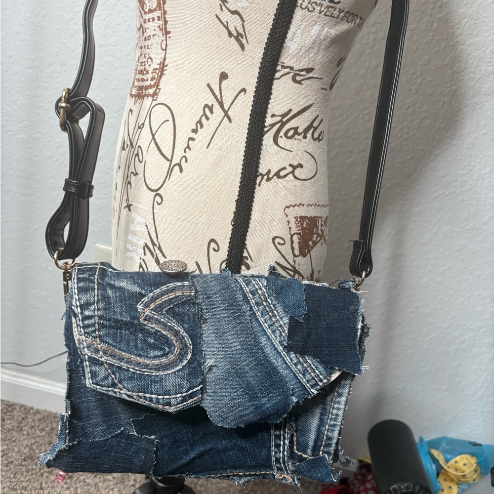 Stylish Patchwork Denim Crossbody Bag - image 2